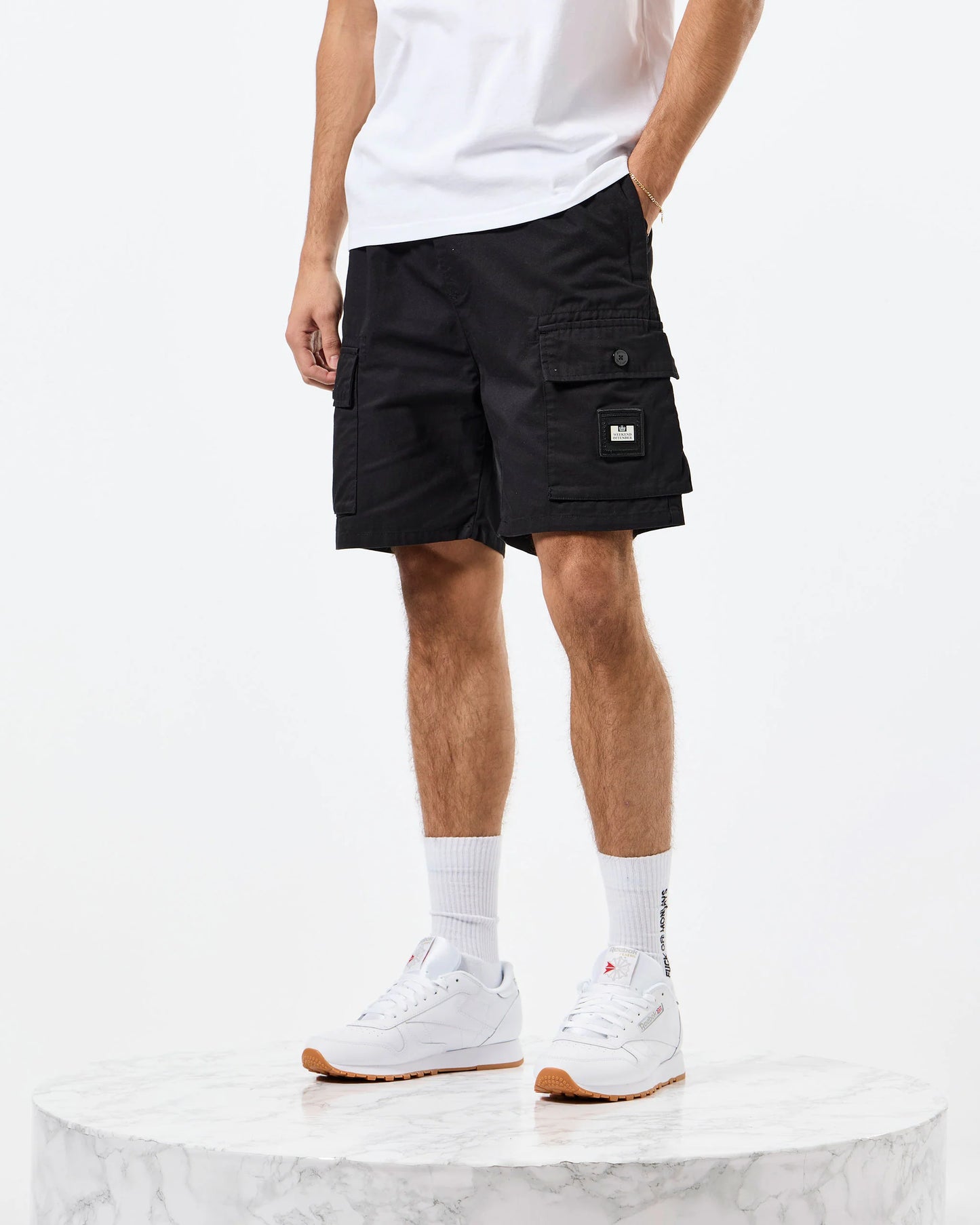 Weekend Offender - Scopello Cargo Shorts - Black