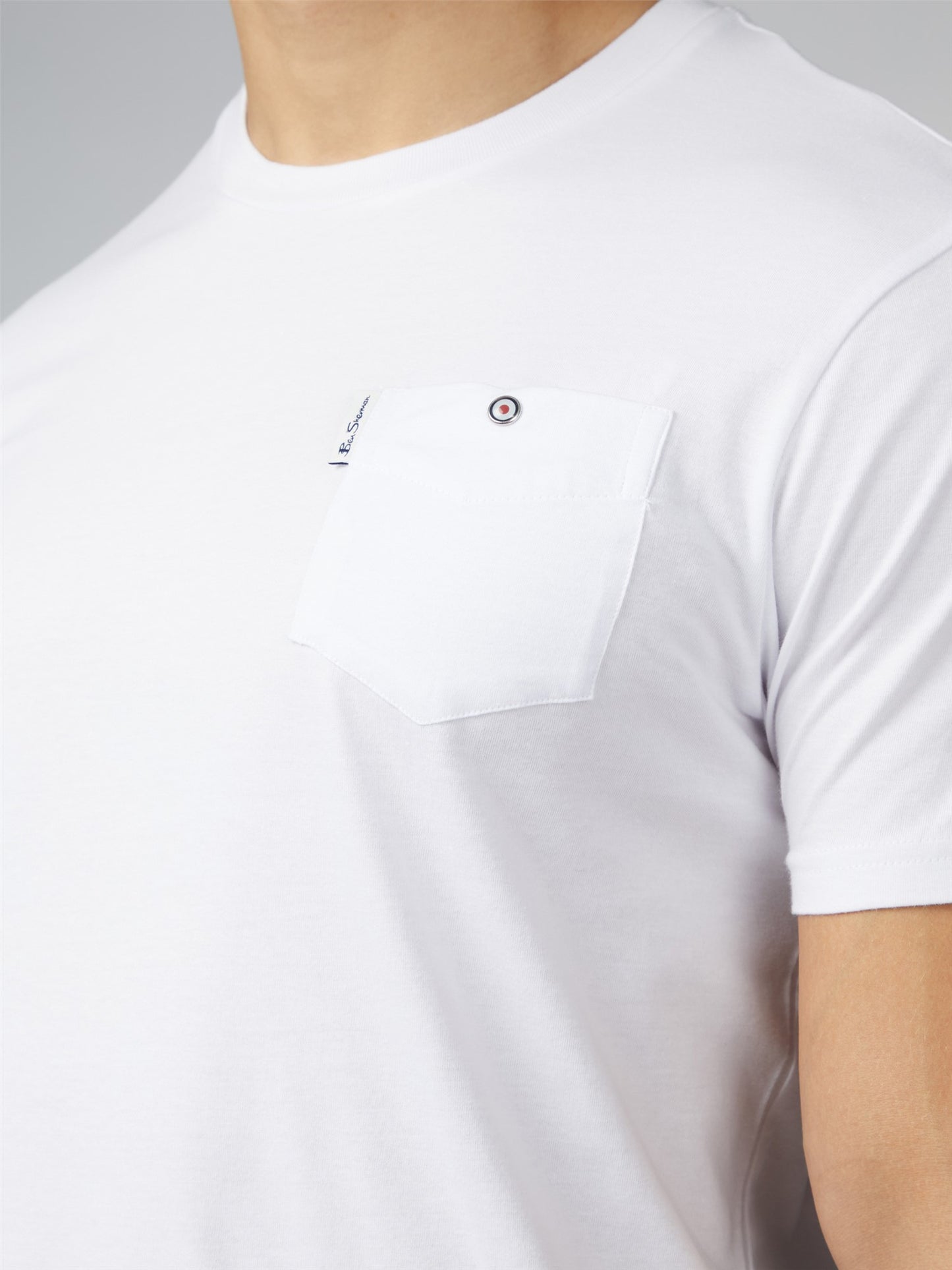 Ben Sherman - Signature T-Shirt with Chest Pocket - White