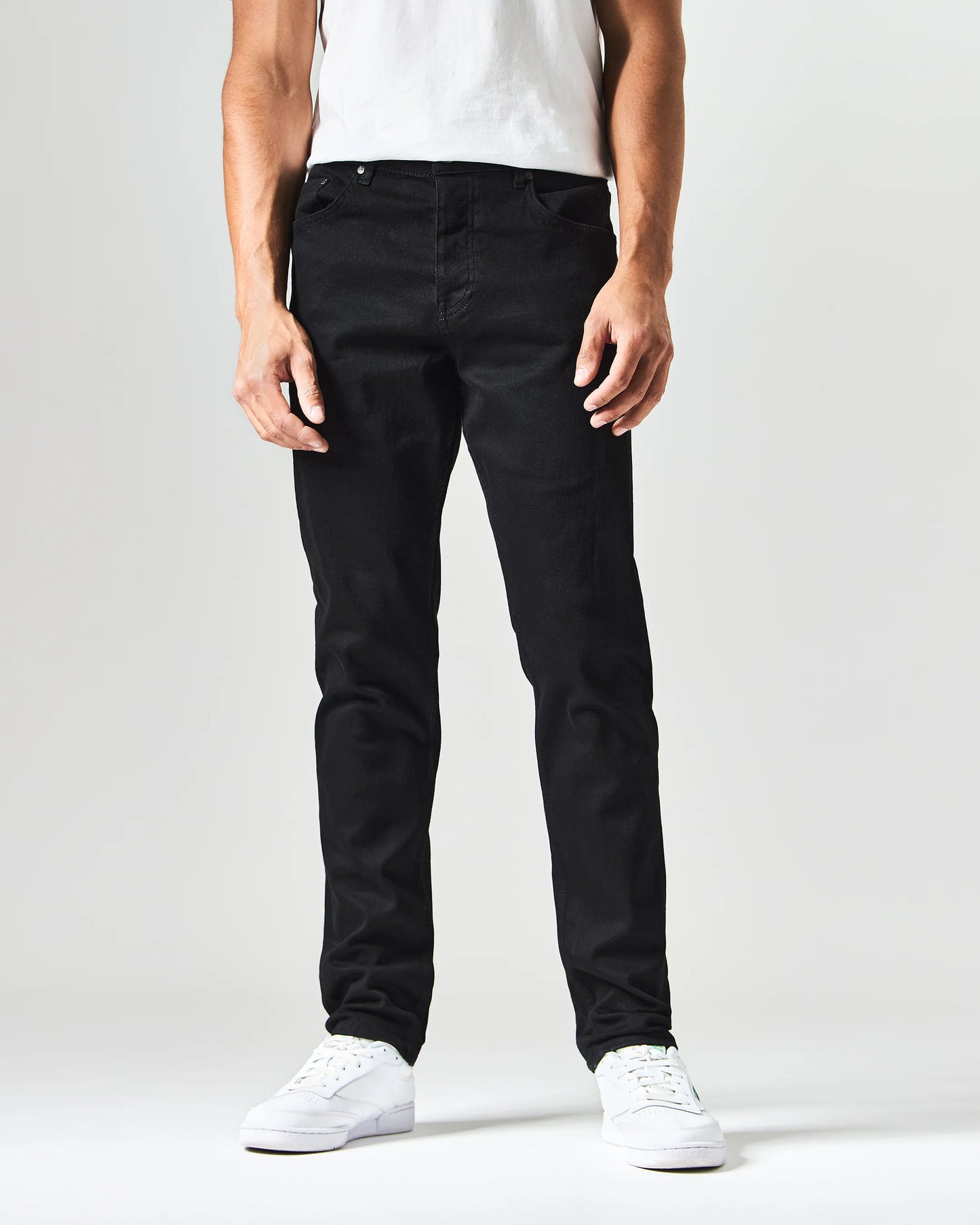 Weekend Offender - 444 Tapered Black Denim Jeans