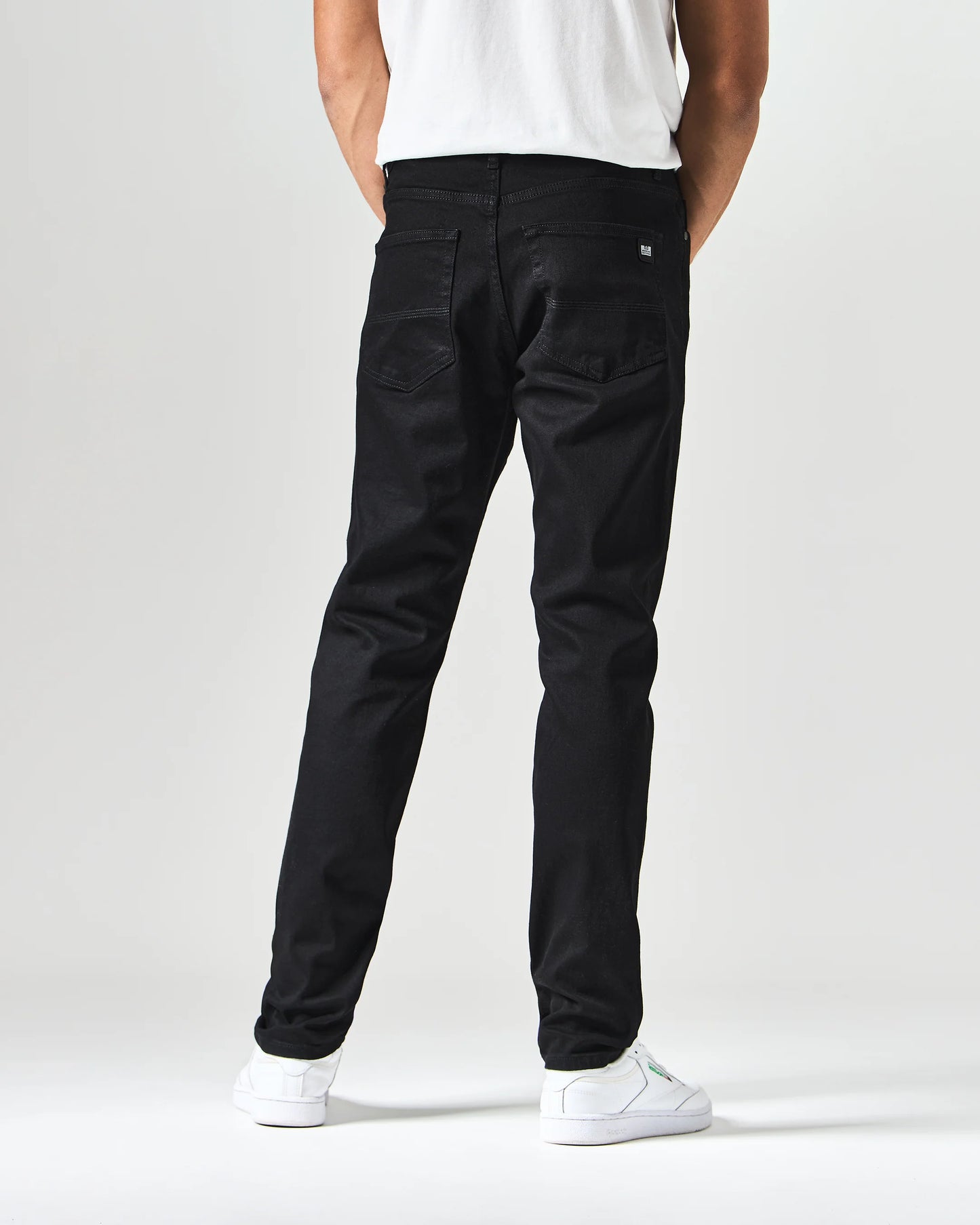 Weekend Offender - 444 Tapered Black Denim Jeans