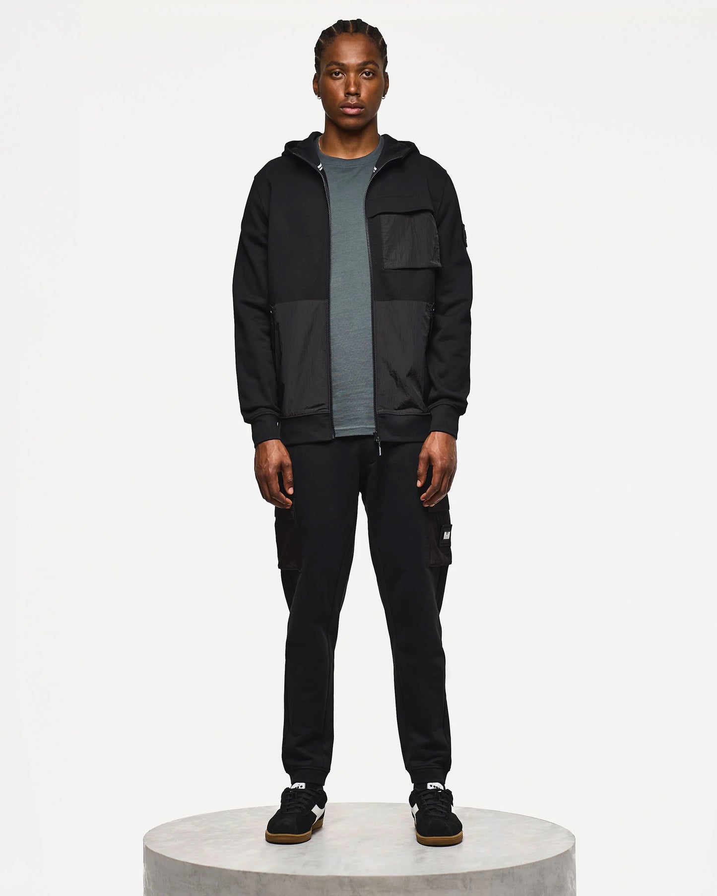 Weekend Offender - Daponte Hoodie - Black