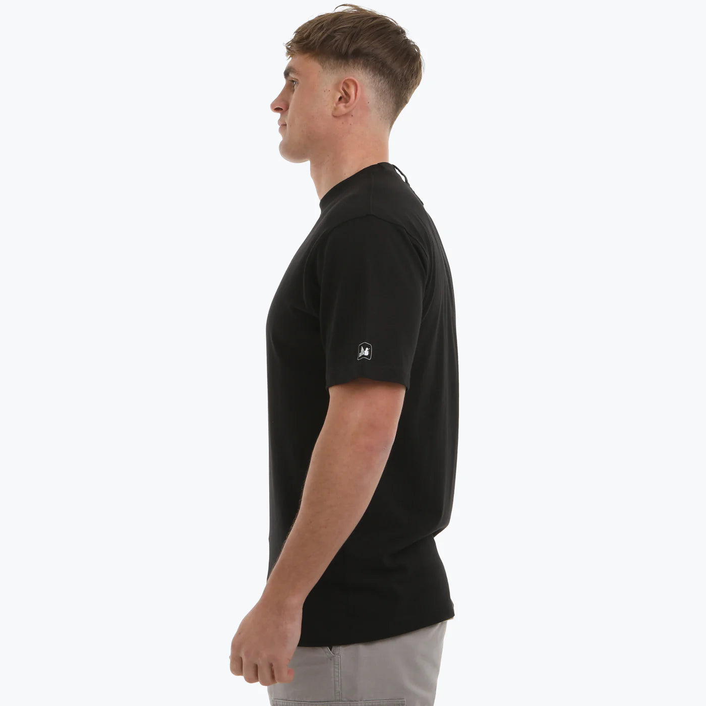 Peaceful Hooligan | DMC T-Shirt - Black