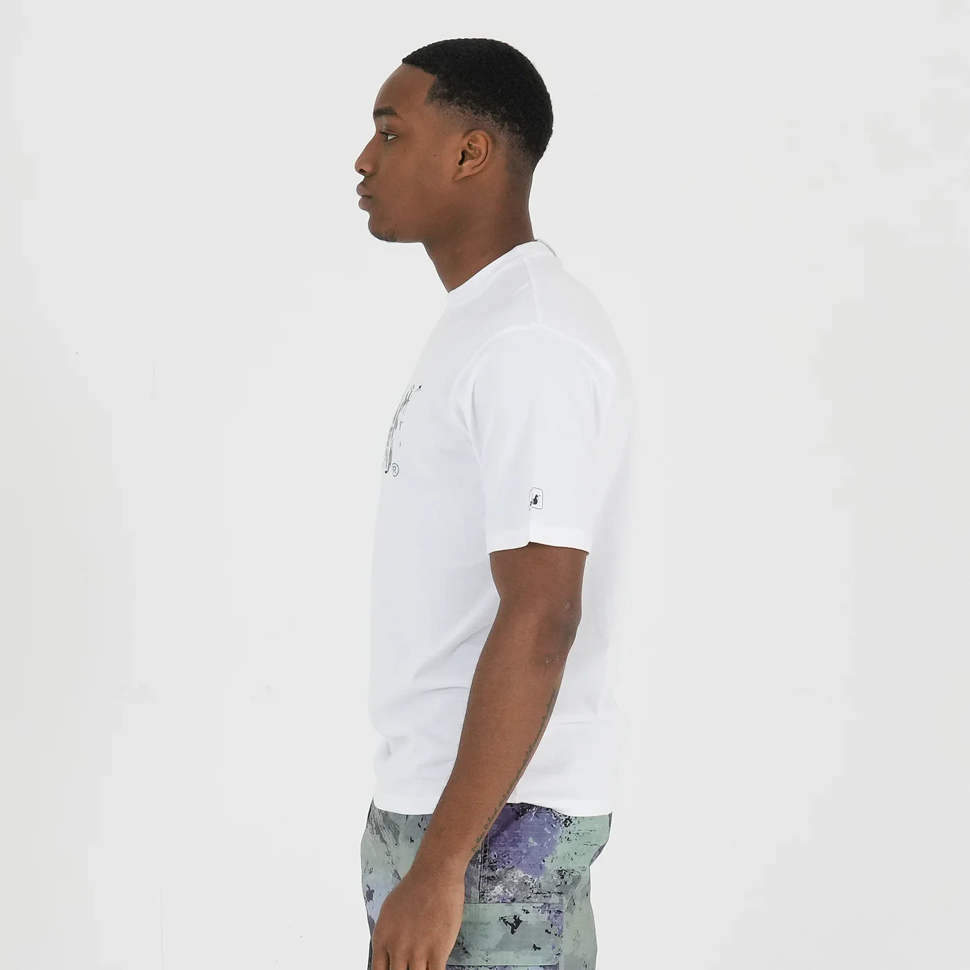 Peaceful Hooligan - Camo Dove Tee - White