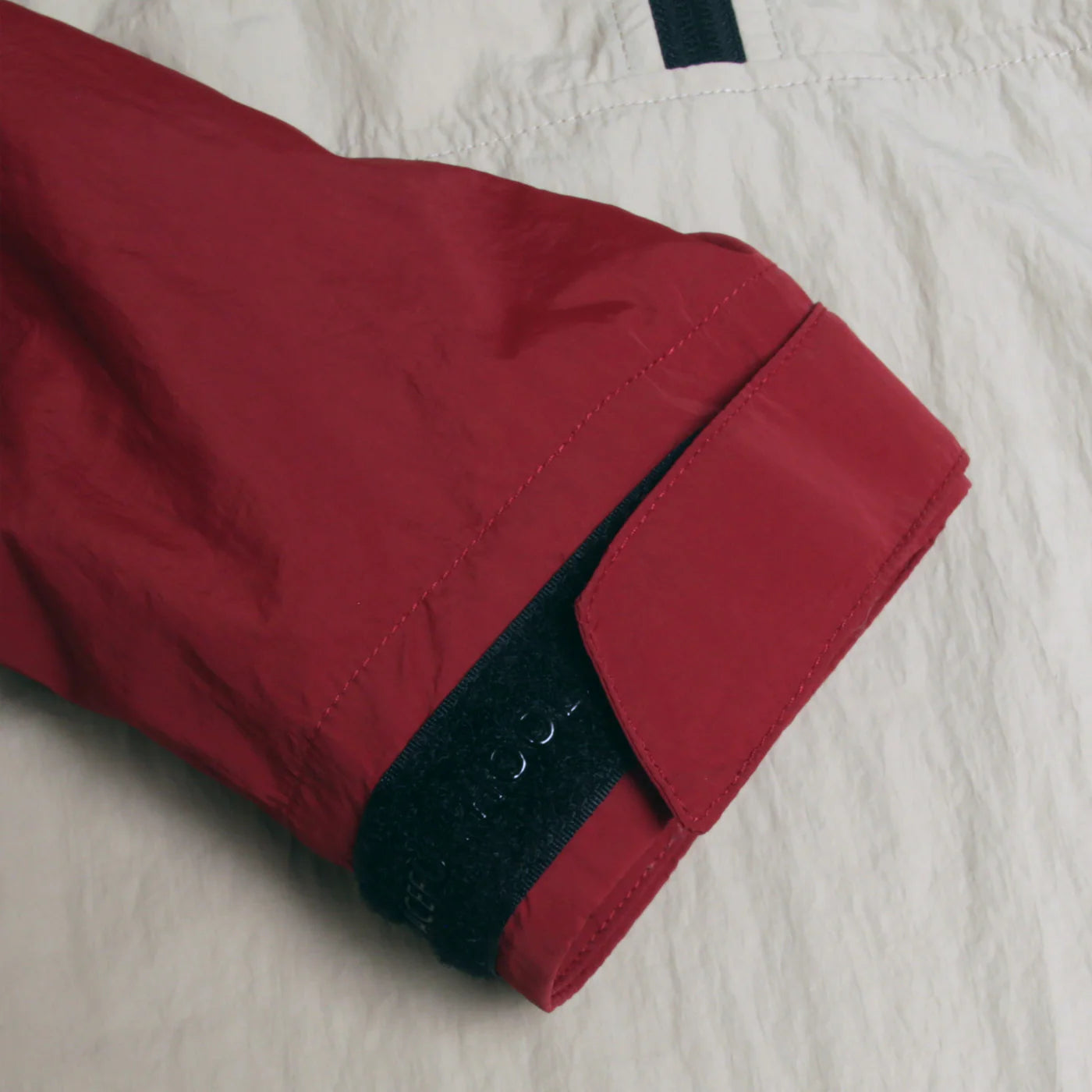 Peaceful Hooligan - Sonic Jacket Stone / Dark Red