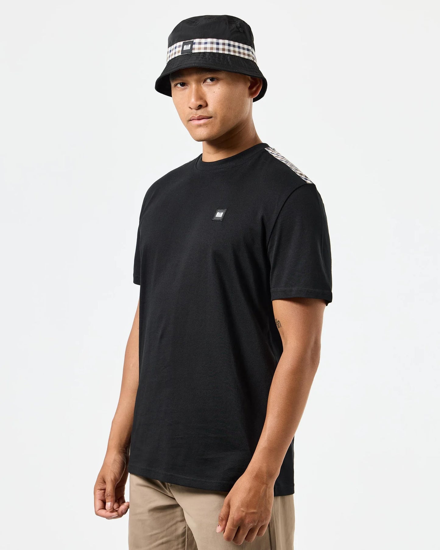 Weekend Offender - Diaz T-Shirt Black/Mid House Check